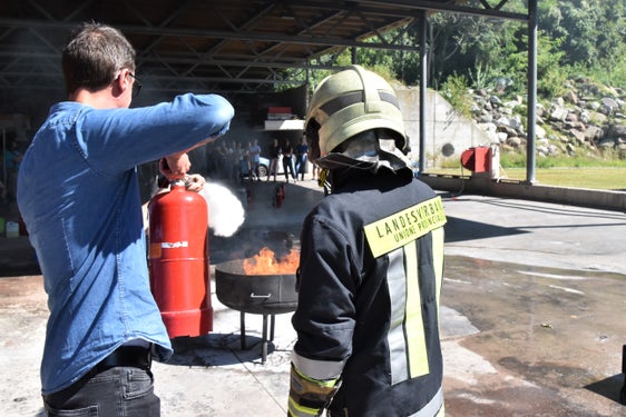 Brandschutzbeauftragte bilden sich an der Landesfeuerwehrschule in Vilpian fort. (Foto: LPA/Landesfeuerwehrverband)