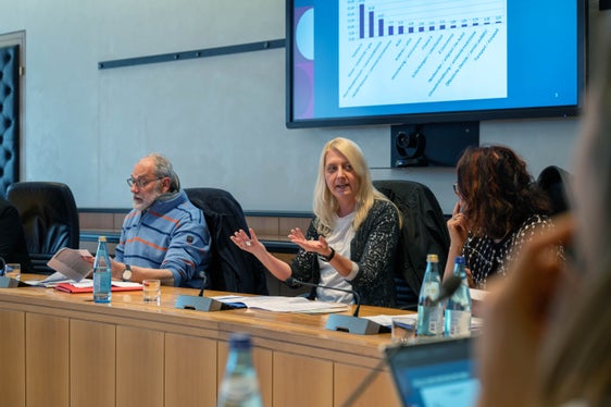 La direttrice generale del CTCU, Gunde Bauhofer, ha fatto un bilancio del lavoro svolto e ha presentato le priorità per il 2025. (Foto: USP/Greta Stuefer)