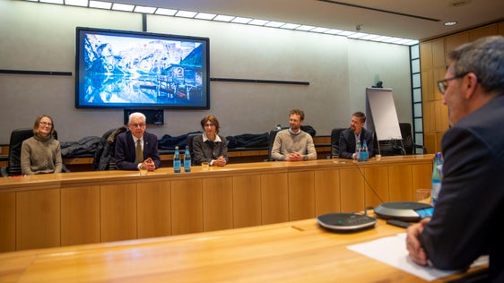 Präsident Sartori (2.v.l.) unterstrich die gute Zusammenarbeit der Ingenieurkammer mit der Landesverwaltung. (Foto: LPA/Fabio Brucculeri)