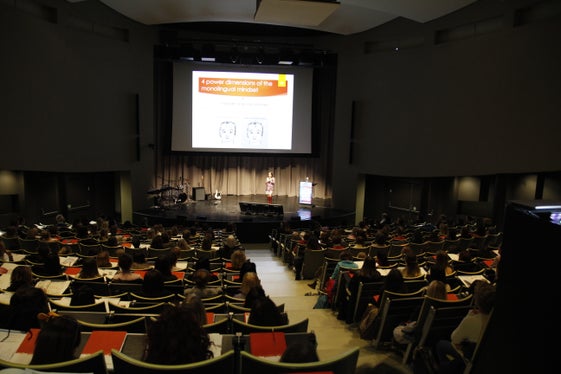 Über 250 Englisch-Lehrpersonen aus allen Schulen in Südtirol haben heute (17. November 2023) in Bozen an der Großtagung Forging New Paths teilgenommen. (Foto: LPA/Verena Hilber)