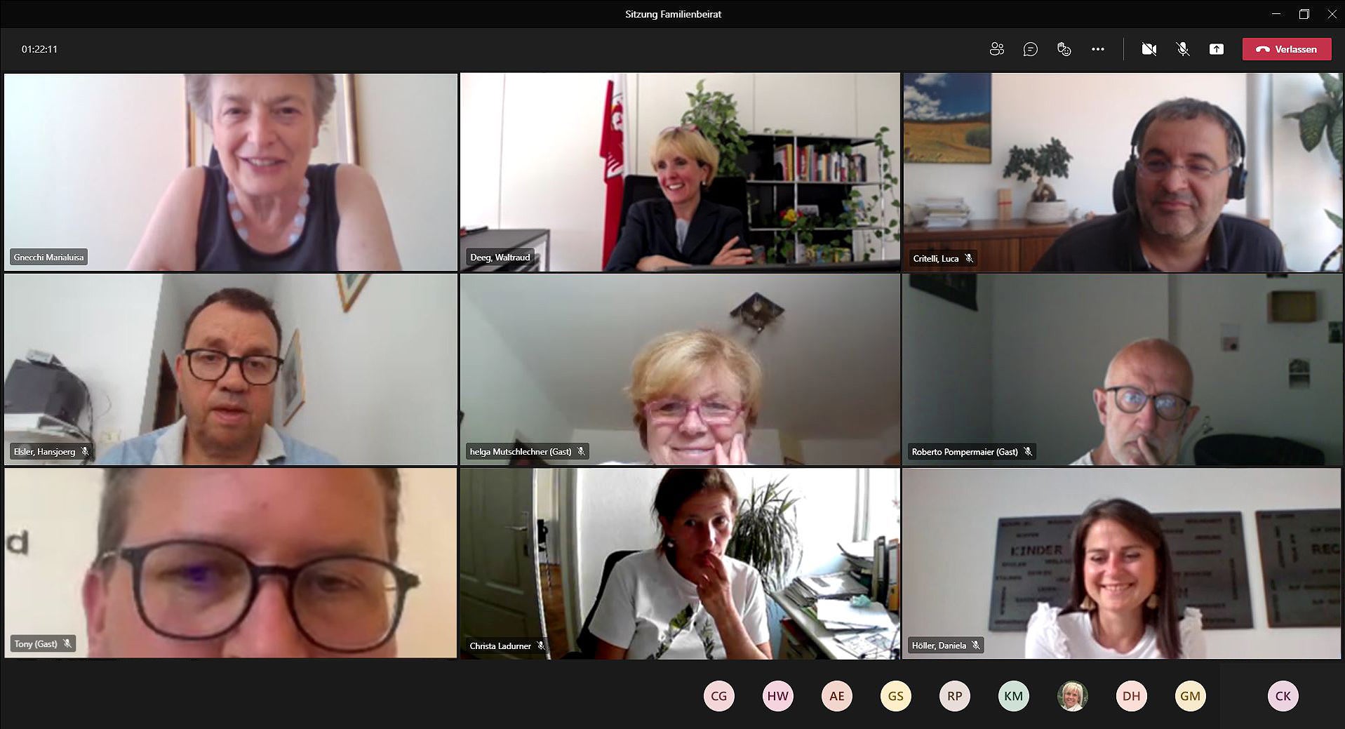 Der Familienbeirat des Landes unter Vorsitz von Landesrätin Deeg (2.v.l.) hat sich mit NISF-Vizepräsidentin Luisa Gnecchi (1.v.l.) über die staatliche Übergangsleistung Assegno Ponte ausgetauscht. (Foto: LPA/Carmen Kollmann)