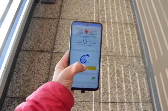 Eine Alternative zur Gesundheitskarte: Mit der Web-App "GFREE" können Personen mit Zöliakie glutenfreie Produkte bezahlen. (Foto: LPA)