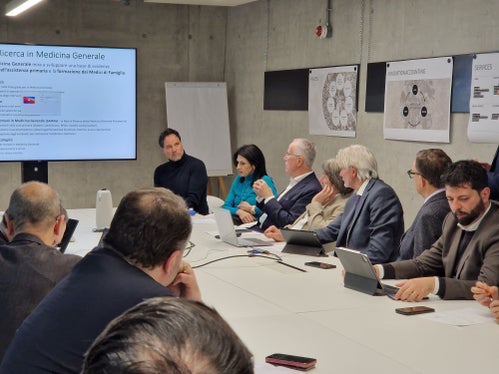 Venerdì 21 febbraio sono state gettate le basi per un accordo quadro volto alla ricerca interistituzionale tra la Provincia Autonoma di Bolzano, l’Azienda Sanitaria dell'Alto Adige, l’Università Cattolica del Sacro Cuore, Eurac Research, il NOI Techpark, la Libera Università di Bolzano e Claudiana Research. (Foto: USP)