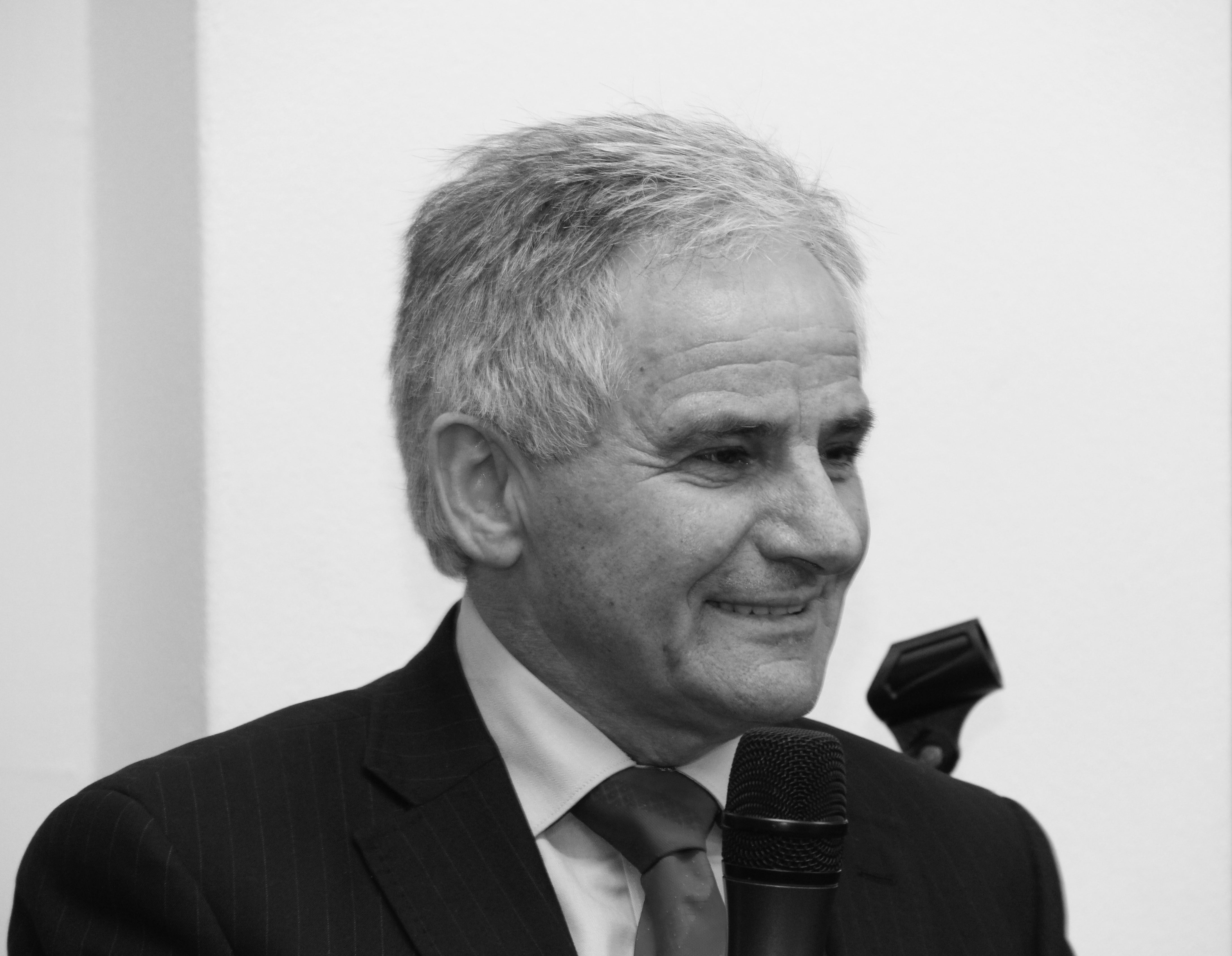 Engelbert Schaller stand bis 2015 der Landesabteilung Personal vor, er ist gestern (2. Dezember) im Alter von 73 Jahren verstorben. (Foto: LPA/Johanna Wörndle)