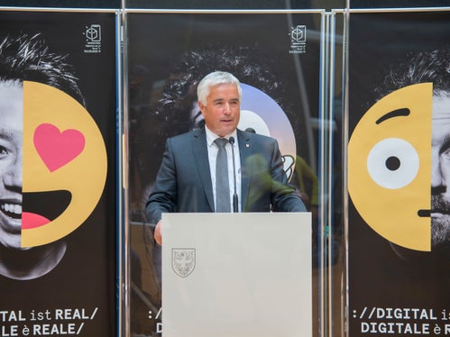 Il vice presidente del Consiglio Noggler: La democrazia ha bisogno di dialogo. (Foto: ASP/Fabio Brucculeri)