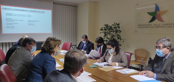 Im Hinblick auf die Übernahme des Vorsitzes des Koordinierungs- und Lenkungskomitees des Nationalparks Stilfserjoch für die nächsten fünf Jahre (2021-2026) traf die Delegation um LRin Kuenzer mit Unterstaatssekretärin Fontana zusammen. (Foto: LPA/Marcella Morandini)