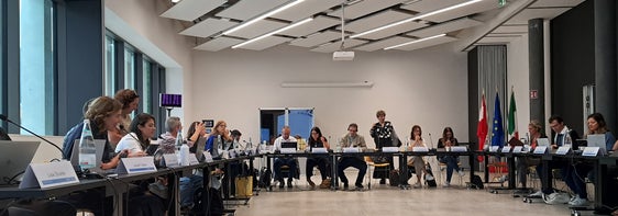 l Comitato direttivo transfrontaliero del programma di cooperazione Interreg VI-A Italia-Austria, l'organismo deputato alla valutazione e selezione dei progetti ammissibili nell’ambito del programma (Foto: ASP/Ripartizione Europa)