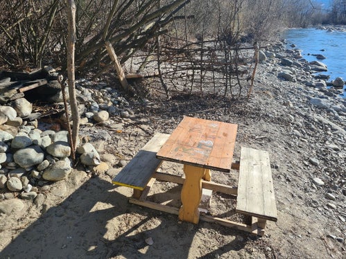 Das Landesamt für Wildbach- und Lawinenverbauung West in der Agentur für Bevölkerungsschutz beginnt voraussichtlich nächste Woche mit den Aufräumarbeiten an der Passer in Meran in der Örtlichkeit Lazag. (Foto: LPA/Landesamt für Wildbachverbauung West)