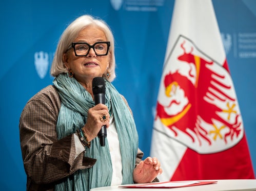 Nadia Mazzardis, vicepresidente della Commissione provinciale per le pari opportunità per le donne, ha rivolto un messaggio di incoraggiamento alle vincitrici: “Se nel corso della vostra vita qualcuno cercherà di sminuirvi, ricordatevi di questa giornata e del fatto che conoscete il vostro valore”. (Foto: USP/Fabio Brucculeri)