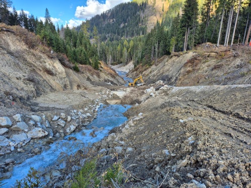 Briglie in cemento armato composte da tre componenti indipendenti costruite sul rio Stolla a Braies. (Foto: USP/Ufficio sistemazione bacini montani est/Michael Baumgartner)
