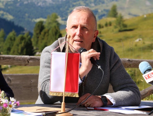 Le diretur Leander Moroder: Un di obietifs por le dagní é l’implementaziun dl’app de ladin esistdl’app esistënta cun dötes les variantes ladines. (Foto: USP/Ingo Dejaco)