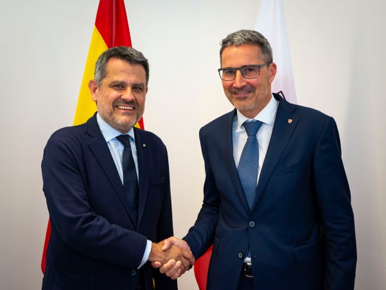 Da sinistra Miguel Fernández-Palacios M., ambasciatore di Spagna in Italia, e il presidente della Provincia autonoma di Bolzano Arno Kompatscher. (Foto: ASP/Fabio Brucculeri)