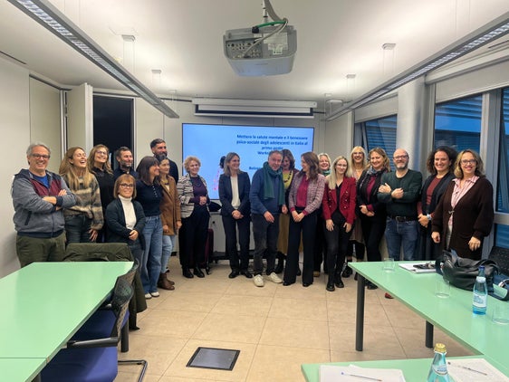 Vertretungen von Gesundheitsdienste, Sozialeinrichtungen, Bildungsträger und Vereine und Verbände des Freiwilligenwesens bündeln ihre Kräfte, um Kinder und Jugendliche in ihrer psychischen Gesundheit bestmöglich zu unterstützen. (Foto: LPA/Mara Mantinger)