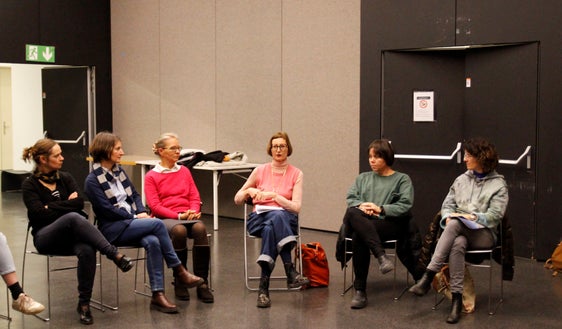 La direttrice del liceo Maria Hueber, Heidi Hintner, ha illustrato la prima iniziativa Kultur.Forscher! in Alto Adige (Foto: ASP/Verena Hilber) 