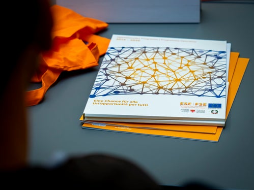 150 Millionen Euro stehen für Maßnahmen im Bereich Beschäftigung, Ausbildung und soziale Inklusion bereit. (Foto: LPA/Fabio Brucculeri)