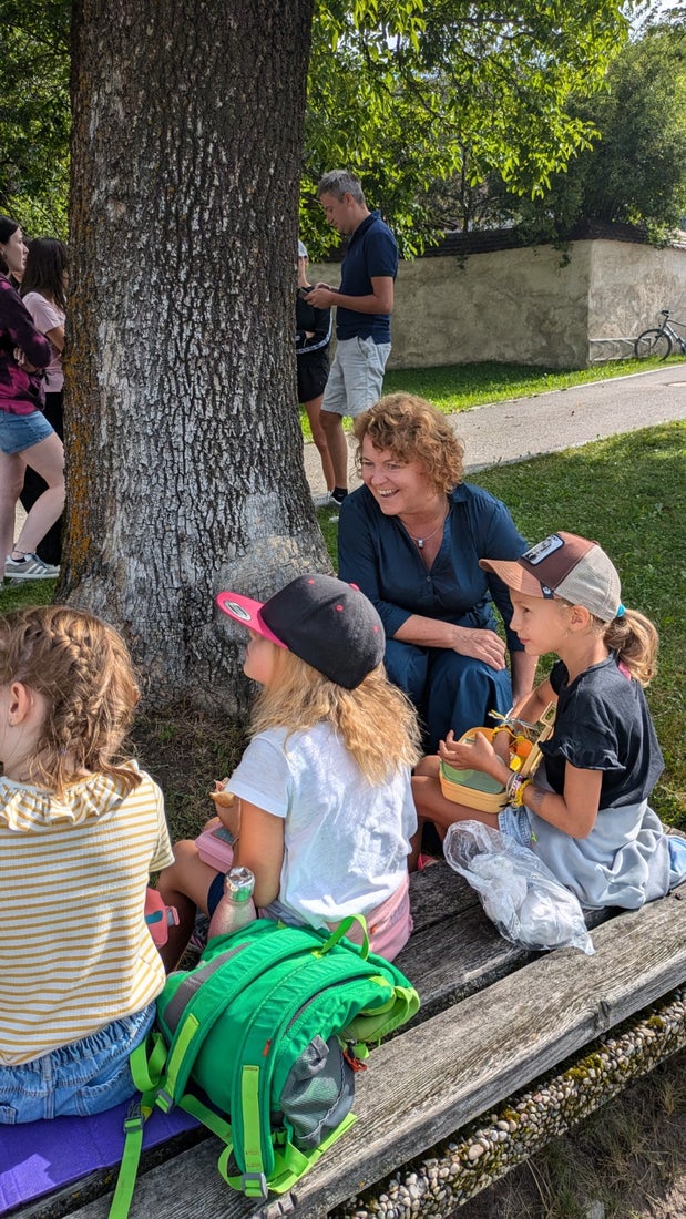 Landesrätin Rosmarie Pamer stellt am 18. Juni Fakten zur Sommerbetreuung 2025 vor. (Foto: LPA/Hannes Wisthaler)