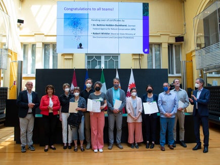 EUSALP assegna un nuovo premio ai progetti economici infrastrutturali “verdi”. I primi premi “Green Infrastructural Goes Business” sono stati consegnati oggi 13 maggio a Bolzano (Foto: ASP/Fabio Brucculeri))