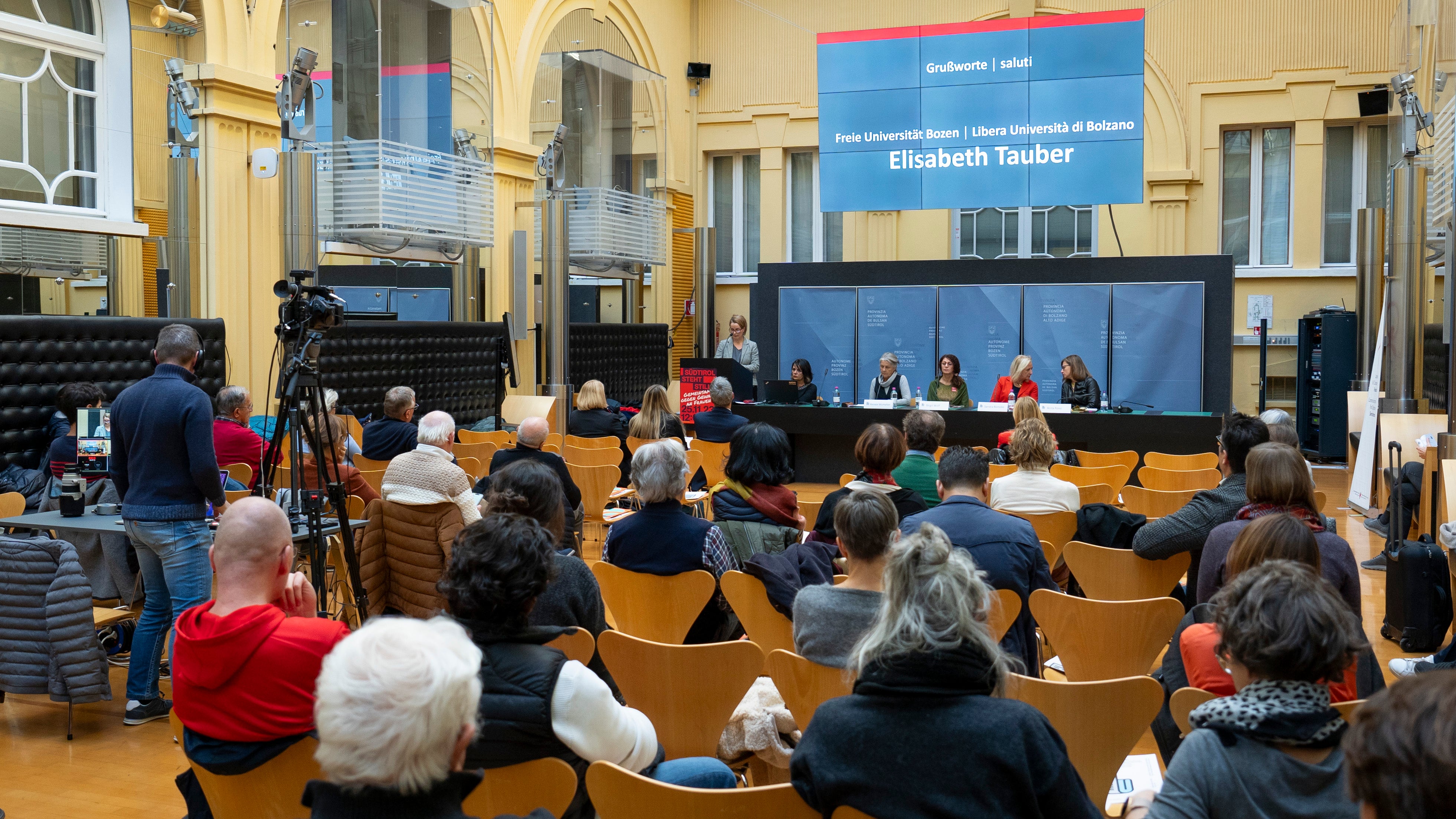Convegno Violenza sulle donne e linguaggio dei media (Foto: ASP/Fabio Brucculeri)