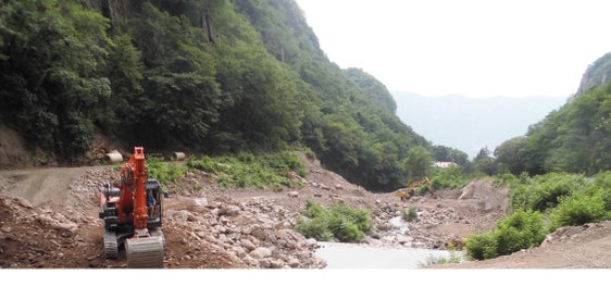 Das Landesamt für Wildbachverbauung Süd in der Agentur für Bevölkerungsschutz hat mit den Vorbereitungsarbeiten für die Errichtung einer Sperre im Brantentalbach oberhalb von Haus Emmaus in der Gemeinde Leifers begonnen. (Foto: LPA/Landesamt für Wildbach- und Lawinenverbauung Süd)