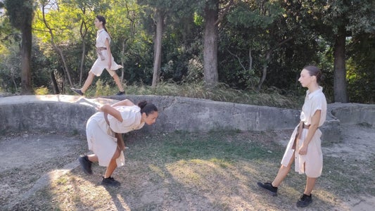 Grenzen überwinden: Geschichten, Tanz und Projektionen auf der Festung Forte Garda (Foto: MAG Museo Alto Garda)