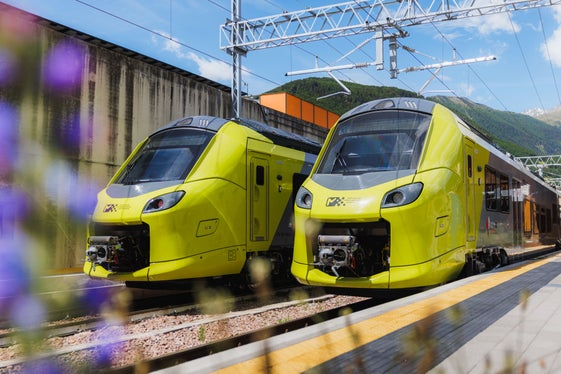 I nuovi treni Coradia Stream costituiscono la base per il futuro potenziamento dell’offerta ferroviaria in Val Venosta. Come riporta il Dipartimento Infrastrutture e Mobilità della Provincia, offrono più spazio, maggiore comfort e tecnologia all’avanguardia sulle rotaie. (Foto: USP/STA/Ivan Brentegani)