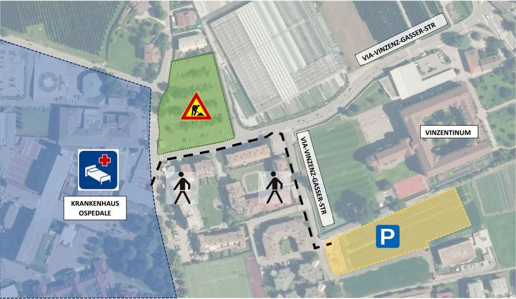 Ab 12. Oktober können Besucher des Brixner Krankenhauses die provisorische Parkgelegenheit in der Vinzenz-Gasser-Straße nutzen, während der Parkplatz gegenüber des Eingangsbereichs aufgrund der anstehenden Bauarbeiten geschlossen bleibt. (Quelle: LPA)