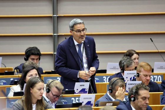 Landeshauptmann Arno Kompatscher brach bei der Plenartagung des Ausschusses der Regionen eine Lanze für die  kleinstrukturierte Landwirtschaft. (Foto: Europäische Union/Christophe Licoppe)