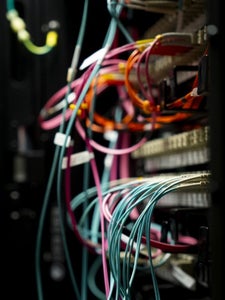 Unmengen an Daten laufen bei den öffentlichen Verwaltungen ein. Im Zuge eines Pnrr-Projekts sollen Schnittstellen entstehen, damit die Institutionen auf die Daten zugreifen können - in Südtirol, in Italien und in Europa. (Foto: LPA/Fabio Brucculeri)