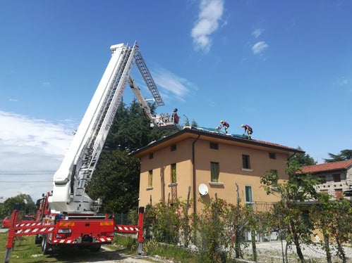 Uno dei tanti interventi garantiti dal personale dei Vigili del fuoco altoatesini. (Foto: ASP/Corpo permanente dei Vigili del fuoco)