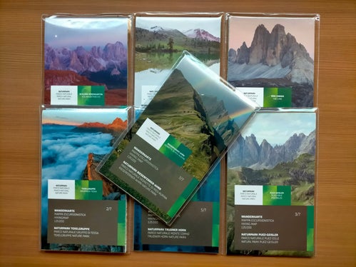 Auch die sieben Naturpark-Wanderkarten im Maßstab 1:25.000 wurden neu aufgelegt: Sie sind im Handel erhältlich. (Foto: Landesamt für Natur/Marlene Pfeifer)