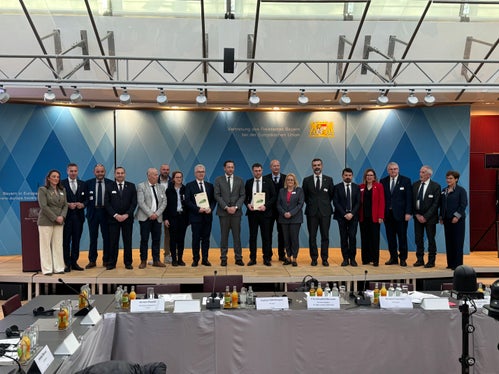 In questi giorni l'assessore provinciale all'Agricoltura Luis Walcher ha partecipato all'incontro della Coalition of AgriRegions e ha parlato dell'agricoltura altoatesina con il commissario europeo per l'Agricoltura e lo sviluppo rurale Christophe Hansen. (Foto: USP)