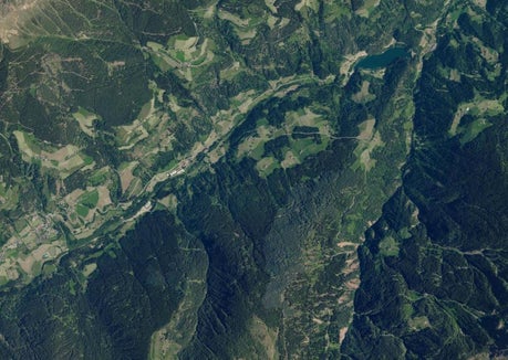 Gemeinde St. Pankraz: Die Druckrohrleitung für das Kraftwerk St. Pankraz wird erneuert und vollständig unterirdisch verlegt. Die Landesregierung hat das Projekt und die Bauleitplanänderung genehmigt. (Foto: LPA/Landesamt für Landesplanung)