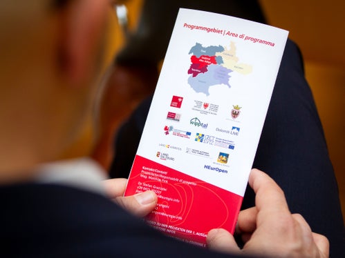 Le amministrazioni pubbliche, le parti sociali e i management regionali dell'Euregio Tirolo-Alto Adige-Trentino e anche della Carinzia, del Veneto e del Friuli-Venezia Giulia (Euregio Senza Confini) e del Land Salisburgo sono invitati a sviluppare progetti transfrontalieri nell'ambito del programma Fit4Co. (Foto: ASP/Fabio Brucculeri)