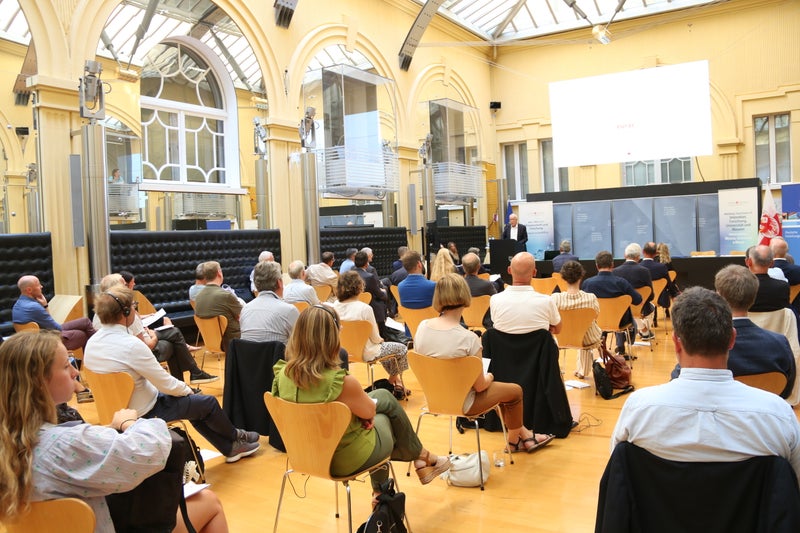 Forschungskooperation im deutschen Sprachraum: Spitzentreffen in Bozen ...