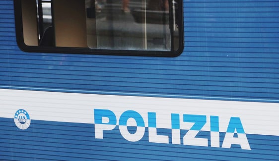 Auch der Zugang zu den Büros der Polizeidienste ist von der 3G-Regelung ausgenommen. (Foto: Unsplash.com/Giorgio Trovato) 