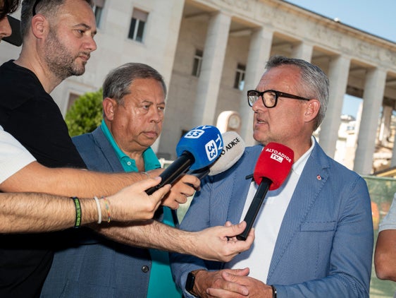 "Fin dalle ore successive al crollo abbiamo lavorato con un obiettivo preciso: individuare una soluzione concreta, sicura e immediatamente attuabile" sottolinea l'assessore provinciale Christian Bianchi. "La scelta è ricaduta su immobili che potevano essere messi rapidamente a disposizione e che rispondono alle esigenze organizzative e di sicurezza espresse direttamente dagli uffici giudiziari. Questo ci permette oggi di offrire una prospettiva concreta e credibile per la ripresa delle attività", ha aggiunto l'assessore. (Foto: USP/Fabio Brucculeri)