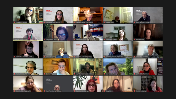 Beim Workshop zum Thema "Frauen in der Gemeindepolitik" wurde über Möglichkeiten diskutiert, wie mehr Frauen für die Gemeindepolitik begeistert werden können. (Foto: Frauenbüro/Eurac Research)