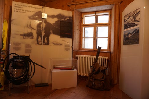 Ist das Schicksal der Alpengletscher besiegelt? Dieser Frage geht die Ausstellung nach, die ab Freitag, 6. August, im Museum Magie des Wassers in Lappach zu sehen ist. (Foto: LPA/Museum Magie des Wassers)