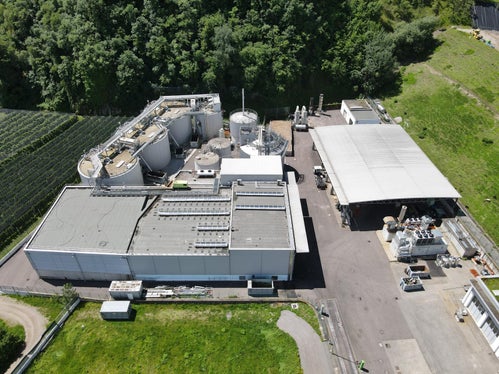 In der Biomüllvergärungsanlage in Lana wird der Biomüll in Kompost und Biogas umgewandelt und zur Strom- und Wärmeproduktion genutzt. (Foto: Gnews)