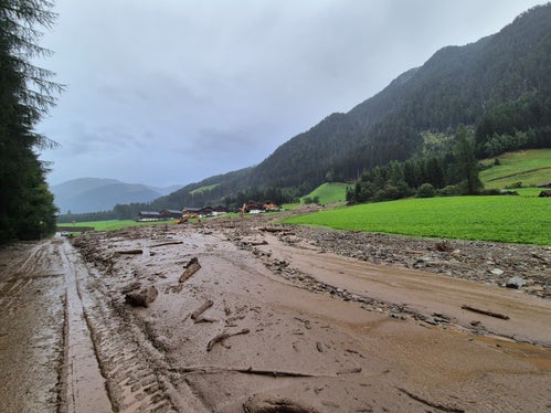 Colata di fango e detriti nel Risterbach. (Foto: USP/Ufficio Sistemazione bacini montani est)