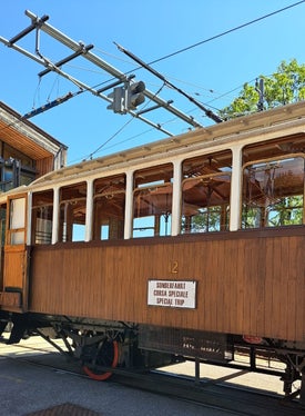 Als die Rittner Bahn 1907 ihre erste Fahrt absolvierte, sah die Welt der Mobilität noch ganz anders aus als heute. (Foto: LPA/STA)