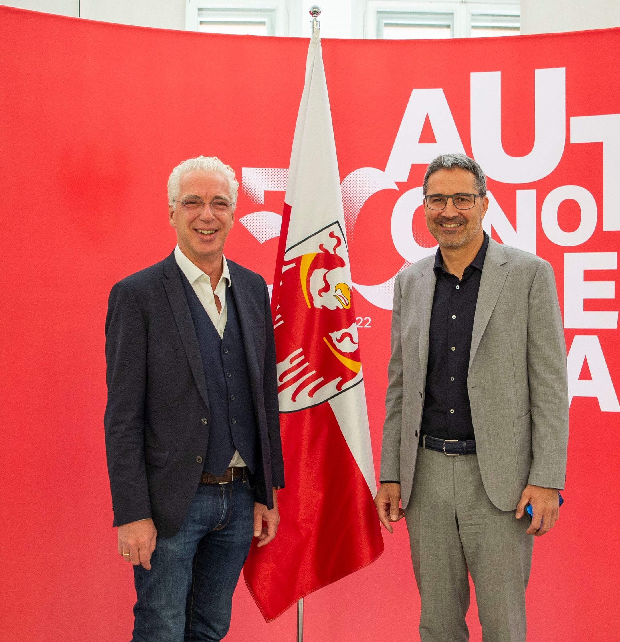 La convenzione con la Rai e la programmazione di Rai Südtirol al centro dell’incontro odierno del nuovo coordinatore di Rai Südtirol, Zeno Braitenberg, con il presidente Arno Kompatscher (Foto: ASP/Fabio Brucculeri)