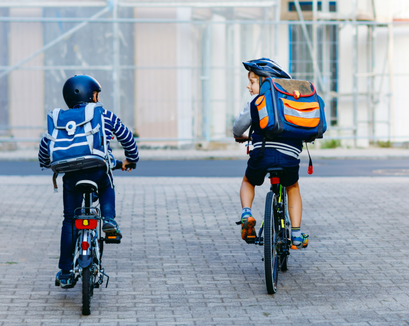 Coniugare attività fisica, vita di comunità e mobilità sostenibile e motivare gli studenti e le studentesse a scoprire la bicicletta come mezzo di trasporto quotidiano: questo è l’obiettivo dell’iniziativa “L'Alto Adige pedala. Pedala anche tu con la tua classe!”. (Foto: USP/STA)