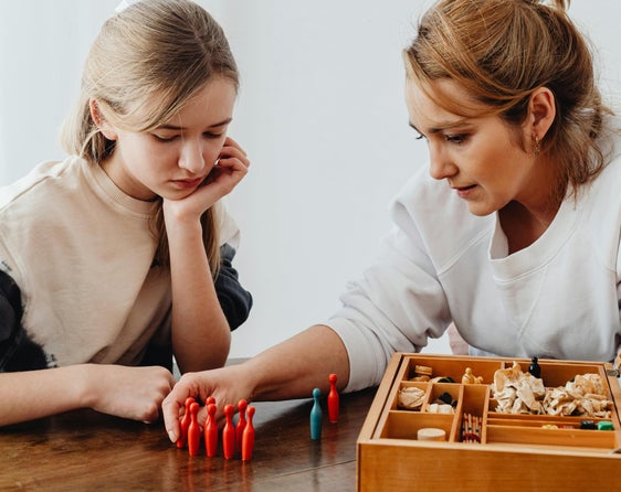 Die Landesregierung schuf mit einem Beschluss auf Vorschlag von Landesrat Hubert Messner die finanzielle Grundlage für eine neue stationäre Einrichtung für Kinder und Jugendliche mit schweren psychiatrischen oder neurologischen Entwicklungsstörungen. (Foto: Pexels. Das Foto darf nur in Zusammenhang mit dieser Pressemitteilung verwendet werden.)