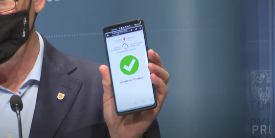 Die gesamtstaatliche Datenschutz-Aufsichtsbehörde hatte einige Details zum Corona-Pass beanstandet, das Land betraut damit nun den Verfassungsgerichtshof. (Foto: LPA/Fabio Brucculeri)