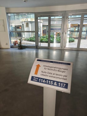 Die Umwandlung einer saisonalen Arbeitsgenehmigung in eine nicht-saisonsgebundene Genehmigung ist für Nicht-EU-Bürger an klare Auflagen gebunden. Diese wurden nun von der Landesarbeitskommission noch genauer definiert. (Foto: LPA/Ursula Pirchstaller)
