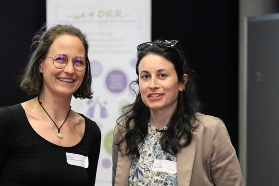 Network Meeting per le esperte nella gestione del rischio: Evi Holzner (a sinistra) e Ilaria Folie del Centro funzionale provinciale dell'Agenzia di Protezione Civile. (Foto: USP/Maja Clara)