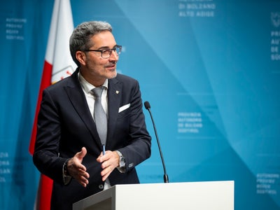 Landeshauptmann Kompatscher: Für die Kosten der Wahlhandlungen hatten die Gemeinden bereits 1,4 Millionen Euro erhalten. Nun zahlen wir ihnen das Saldo von 395.750 Euro aus. (Foto: LPA/Fabio Brucculeri)