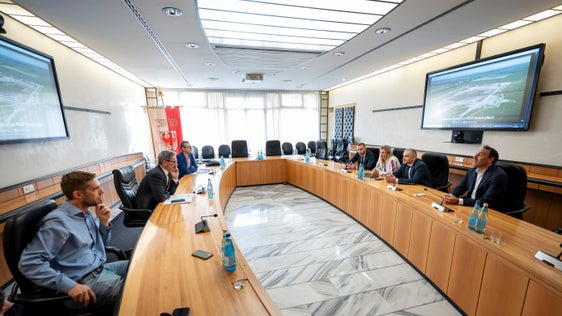 Una delegazione della Transcarpazia e il presidente della Provincia Arno Kompatscher hanno discusso di uno scambio tra i loro territori. (Foto: USP/Fabio Brucculeri)