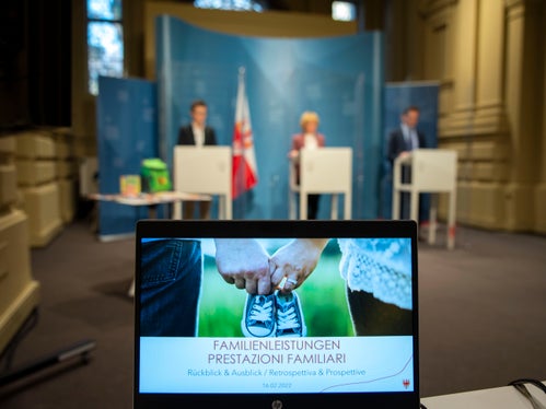 Mit Juli 2022 treten Vereinfachungen für die Landesleistungen für Familien in Kraft, heute wurden Details dazu vorgestellt. (Foto: LPA/Fabio Brucculeri)